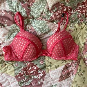 VS very sexy push up size 34A